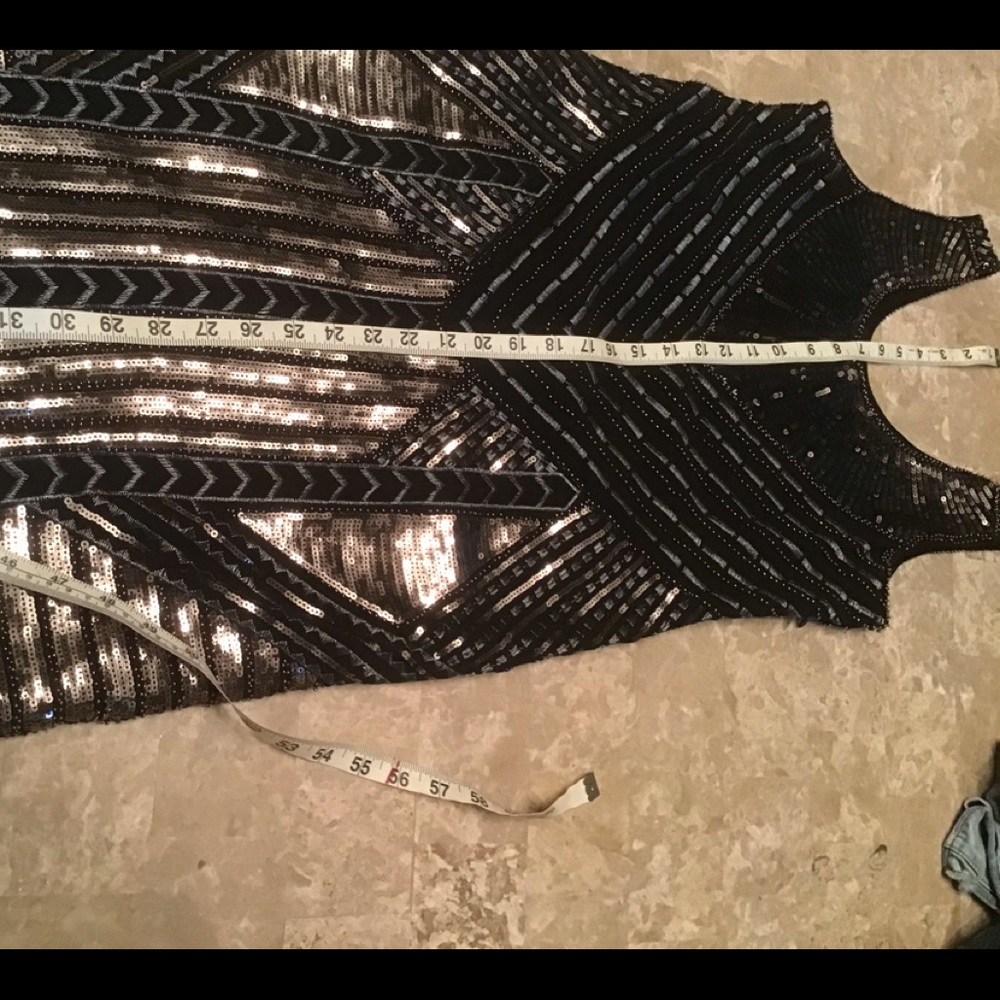 Black sequin cocktail dress, size 0 - Picture 6 of 9